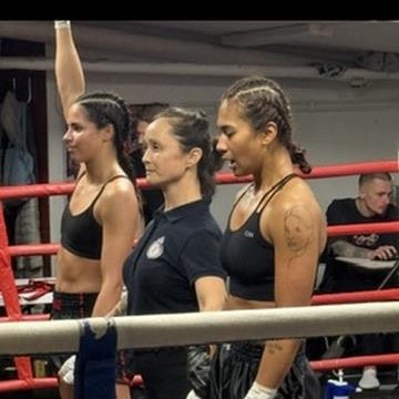 Ringside vid thaiboxningstävling, Loyalty Muay Thai i Bromma